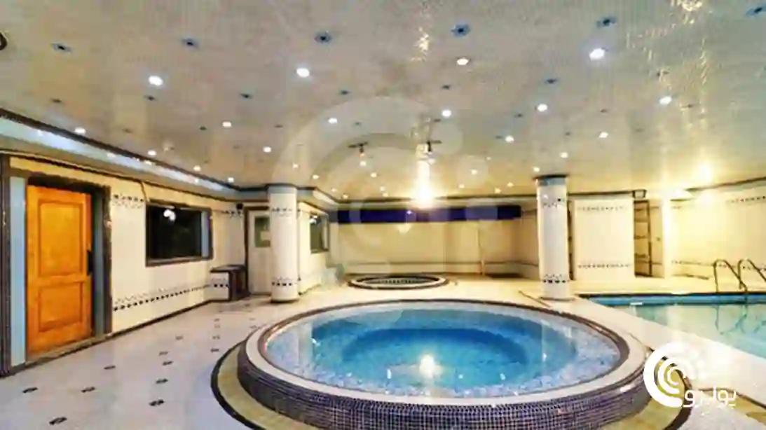 استخر-گنو-تهران-خرید-بلیط-تخفیف-پولرو-جکوزی-سونا-خشک-بخار-شرق.webp